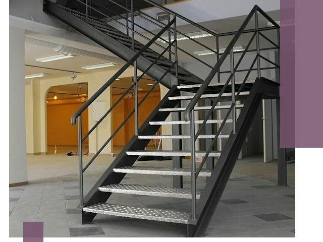 Лестницы для офиса в Мурманске: изготовление, монтаж, демонтаж