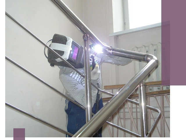 Монтаж перил и ограждений качественно в Мурманске