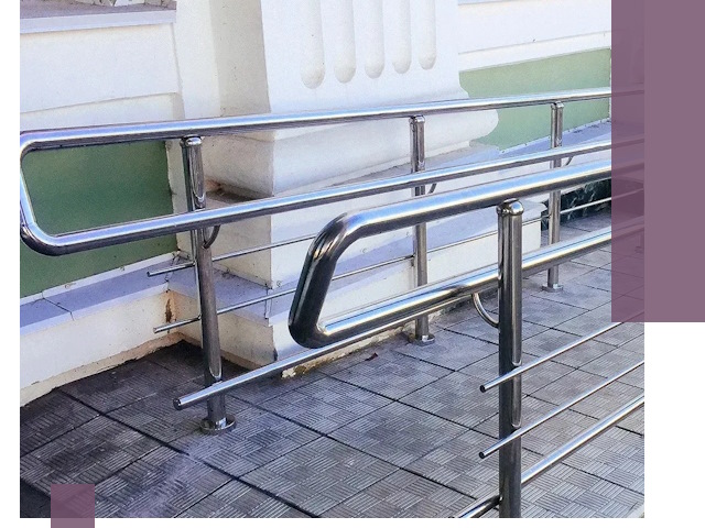 Ограждения пандусов из металла и нержавейки в Мурманске