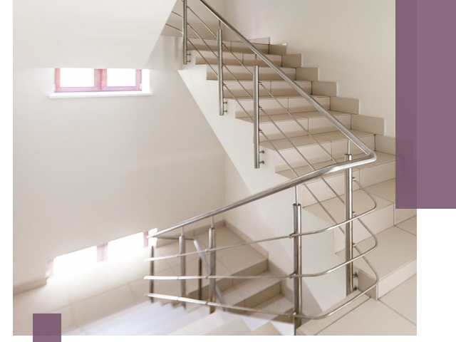 Установка и замена перил в подъезде в Мурманске