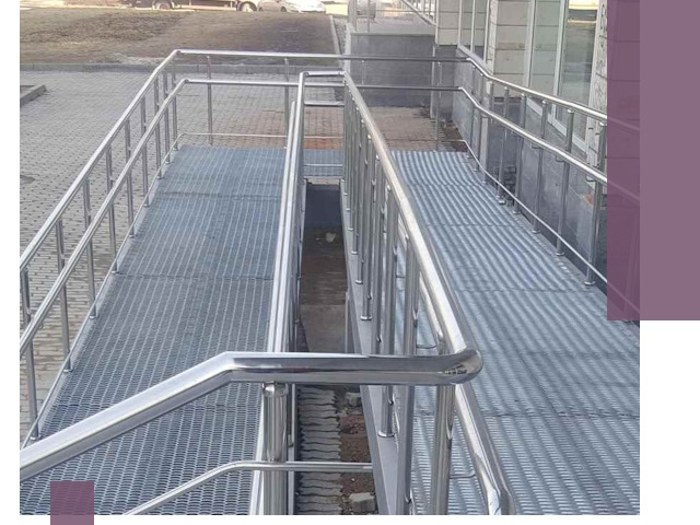 Монтаж пандусов любой сложности в Мурманске за короткие сроки