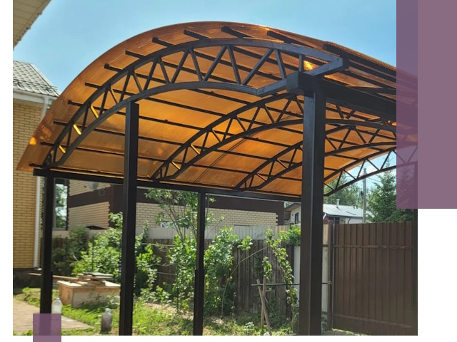 Изготовление навесов под ключ в Мурманске из качественных материалов