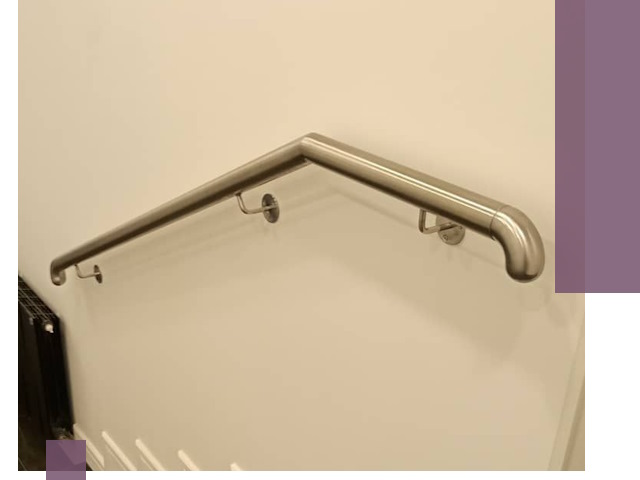 Изготовление пристенных поручней в Мурманске под ключ за сроки