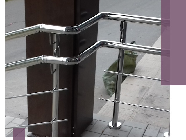 Монтаж поручней из нержавеющей стали в Мурманске качественно и быстро